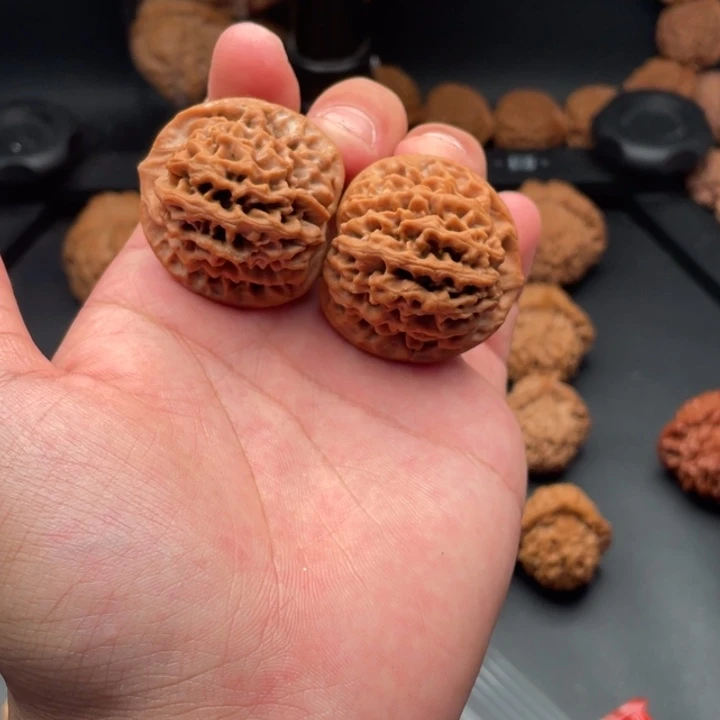 文玩核桃吊坠三*5秦闷