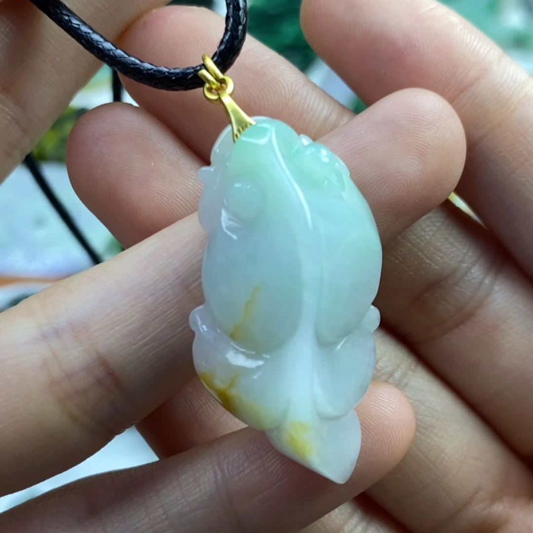翡翠未镶嵌颈饰吊坠
