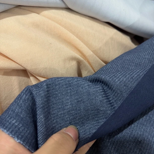 20 纯水洗柔软雪花牛仔面料3米价