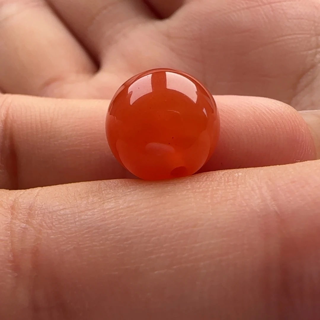 未镶嵌圆珠10.7南红玛瑙