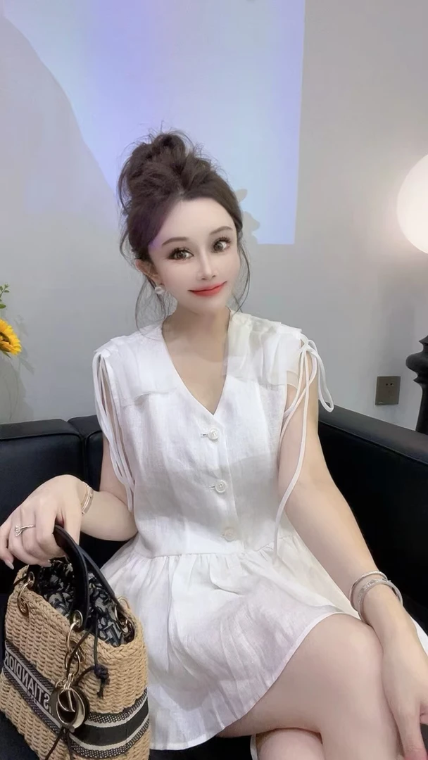 夏季新款纯色拼接纽扣荷叶边V领时尚洋气女士衬衫