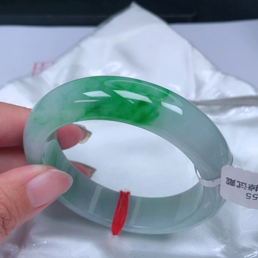 【闪购商品】翡翠手镯未镶嵌，