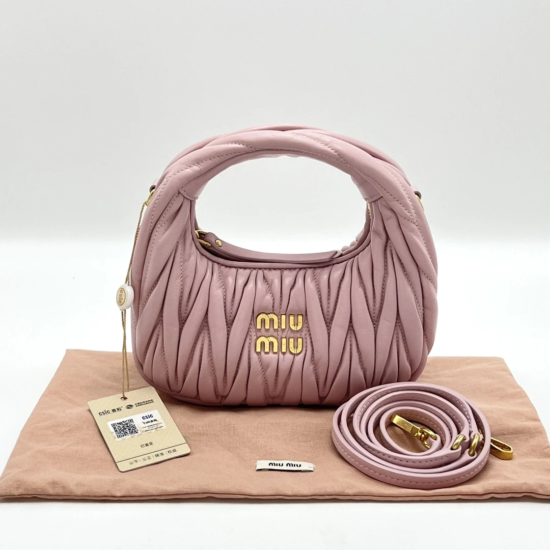 95新 MIU MIU/缪缪 雪粉色金扣mini hobo手提斜挎包 MIU 82119
