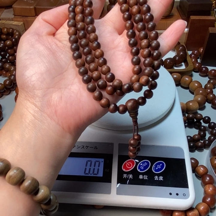 S***Y檀香木老山檀香檀香王0.7*108，焦糖奶甜香