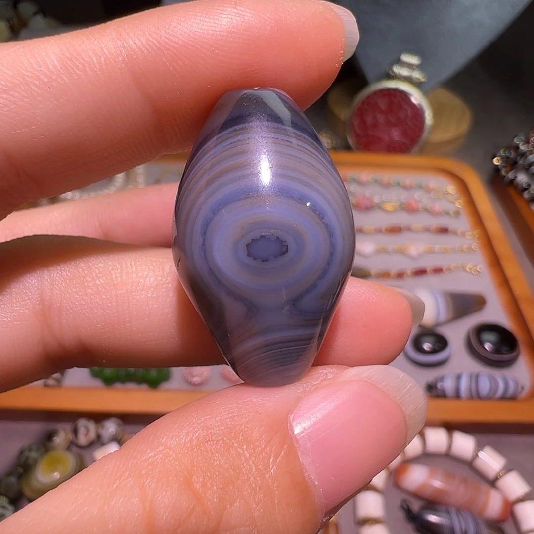 洲***玛瑙/玉髓未镶嵌珠宝半成品