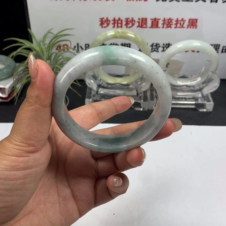 未镶嵌手镯翡翠71