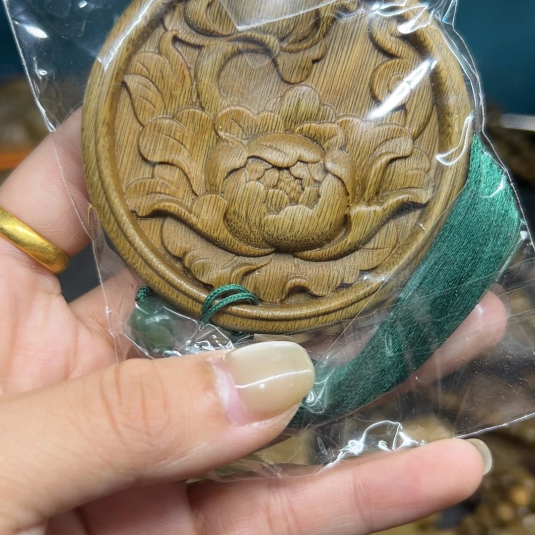维腊木（绿檀）无事牌