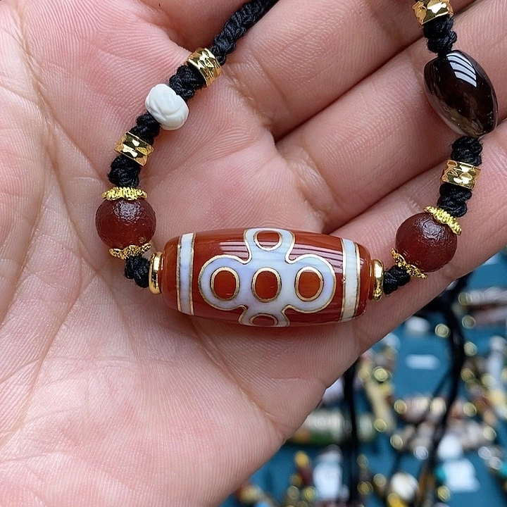 玛瑙/玉髓颈饰合金