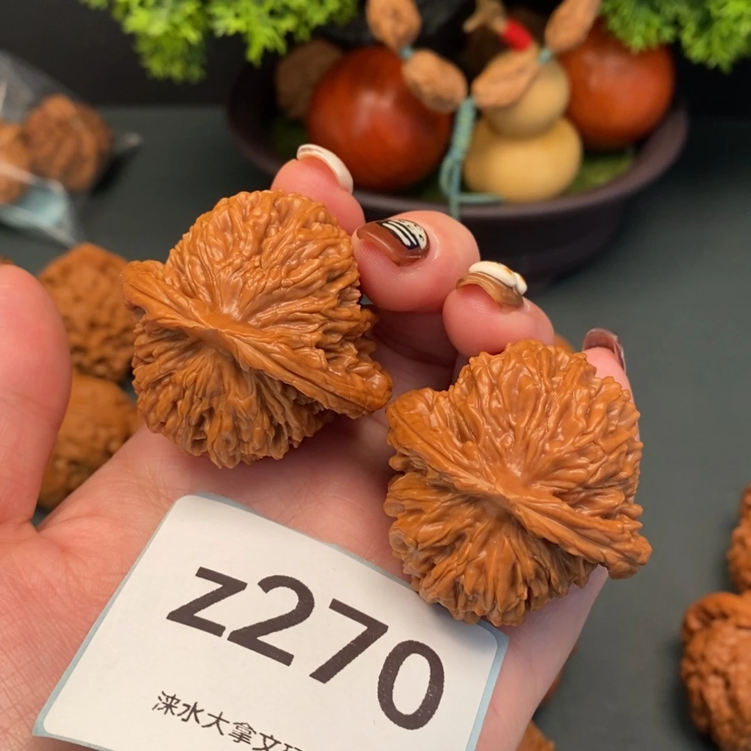 把件文玩核桃35        270