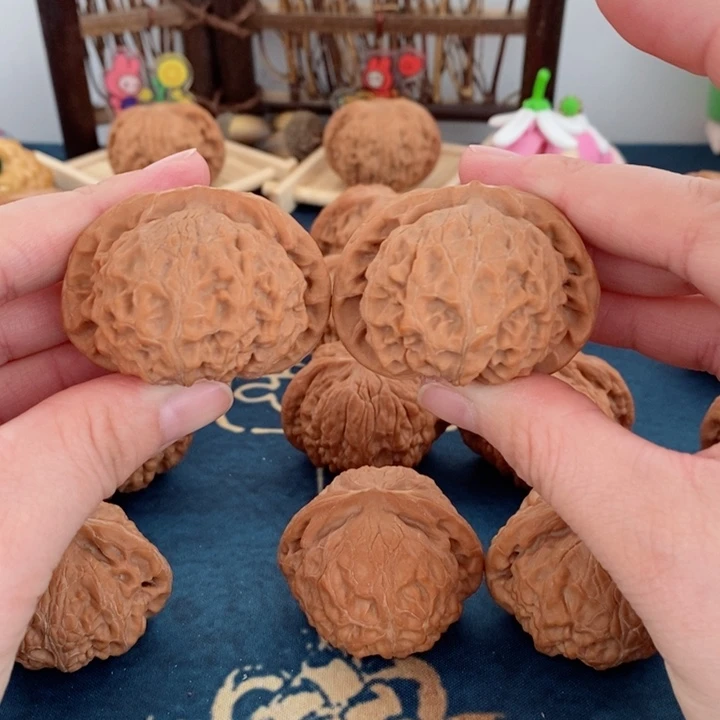 文玩核桃把件宫灯46