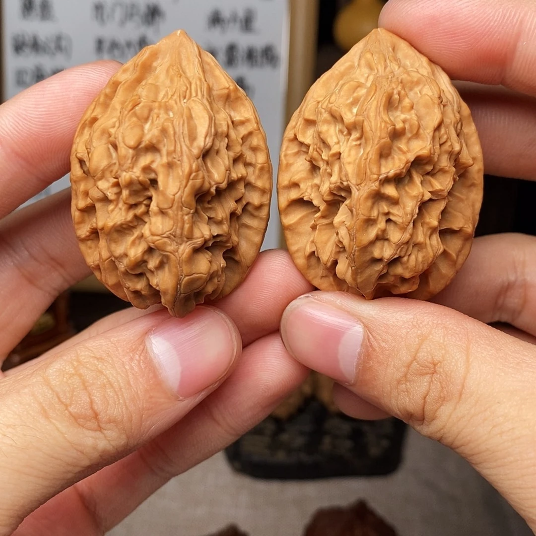 文玩核桃吊坠朱雀鸡心