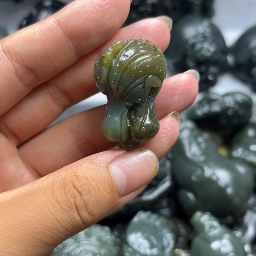 和田玉（糖玉）未镶嵌颈饰