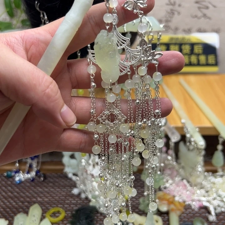 合金蛇纹石玉发饰