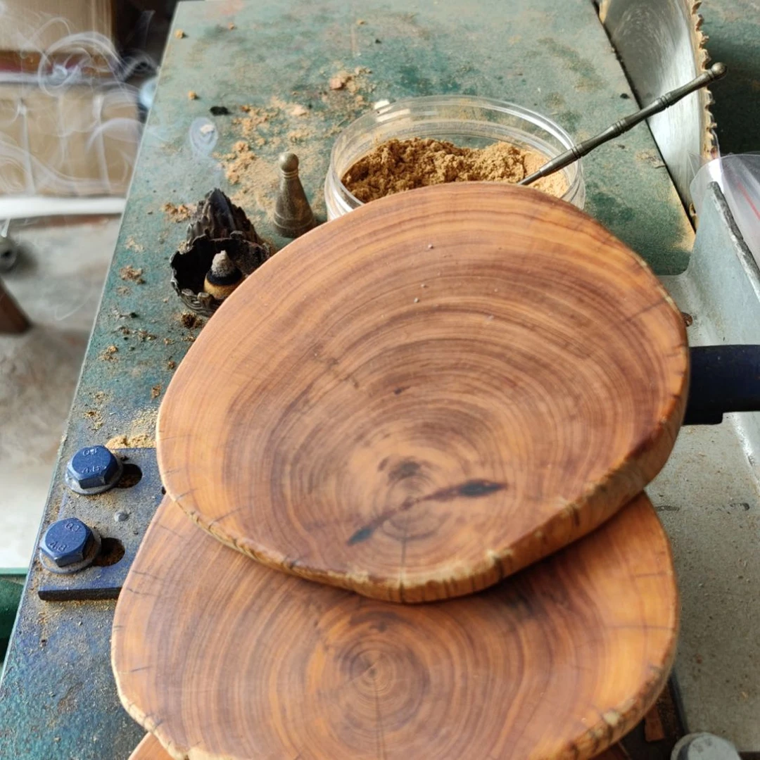 柏木（崖柏）板子一个，黑油陈华料