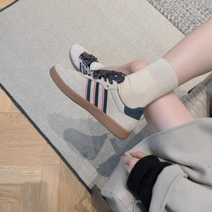 时尚复古早春厚美式训鞋德阿甘鞋拼色运动2024年新款女板鞋休闲鞋