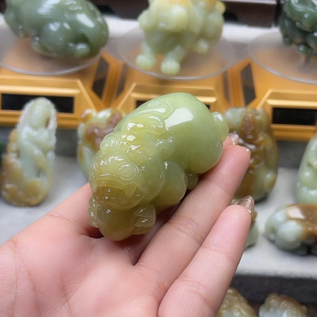 【闪购商品】和田玉把件未镶嵌坚**己