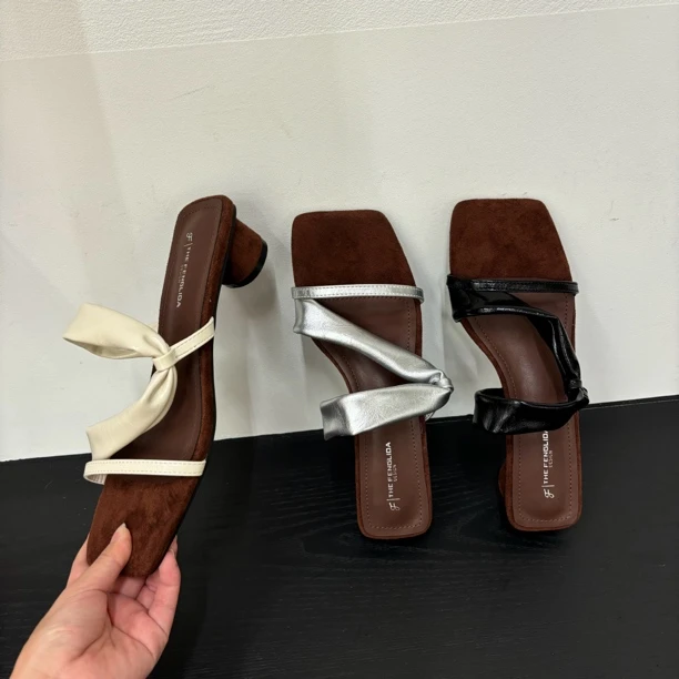 若琳～法式方头复古一字带粗跟拖鞋简约百搭日常显瘦高跟鞋