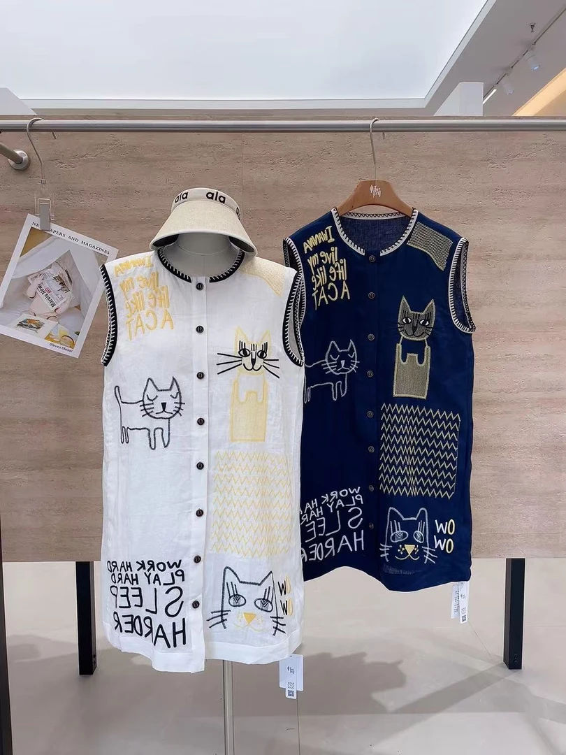 8618轩尚女装“小猫字母刺绣连衣裙”