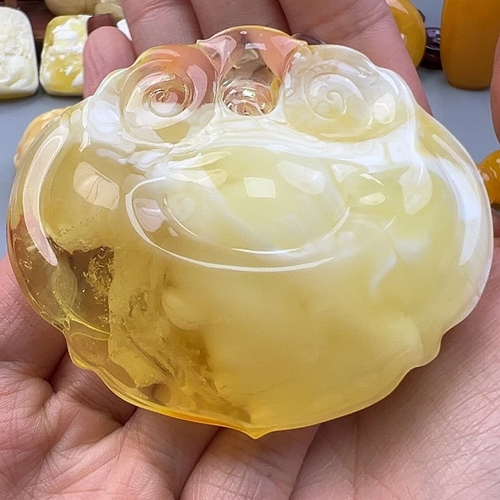 蜜蜡未镶嵌珠宝奇石