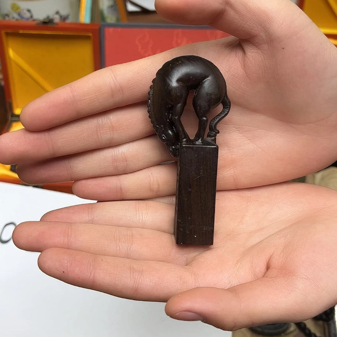 大叶紫檀（黑酸枝木类）