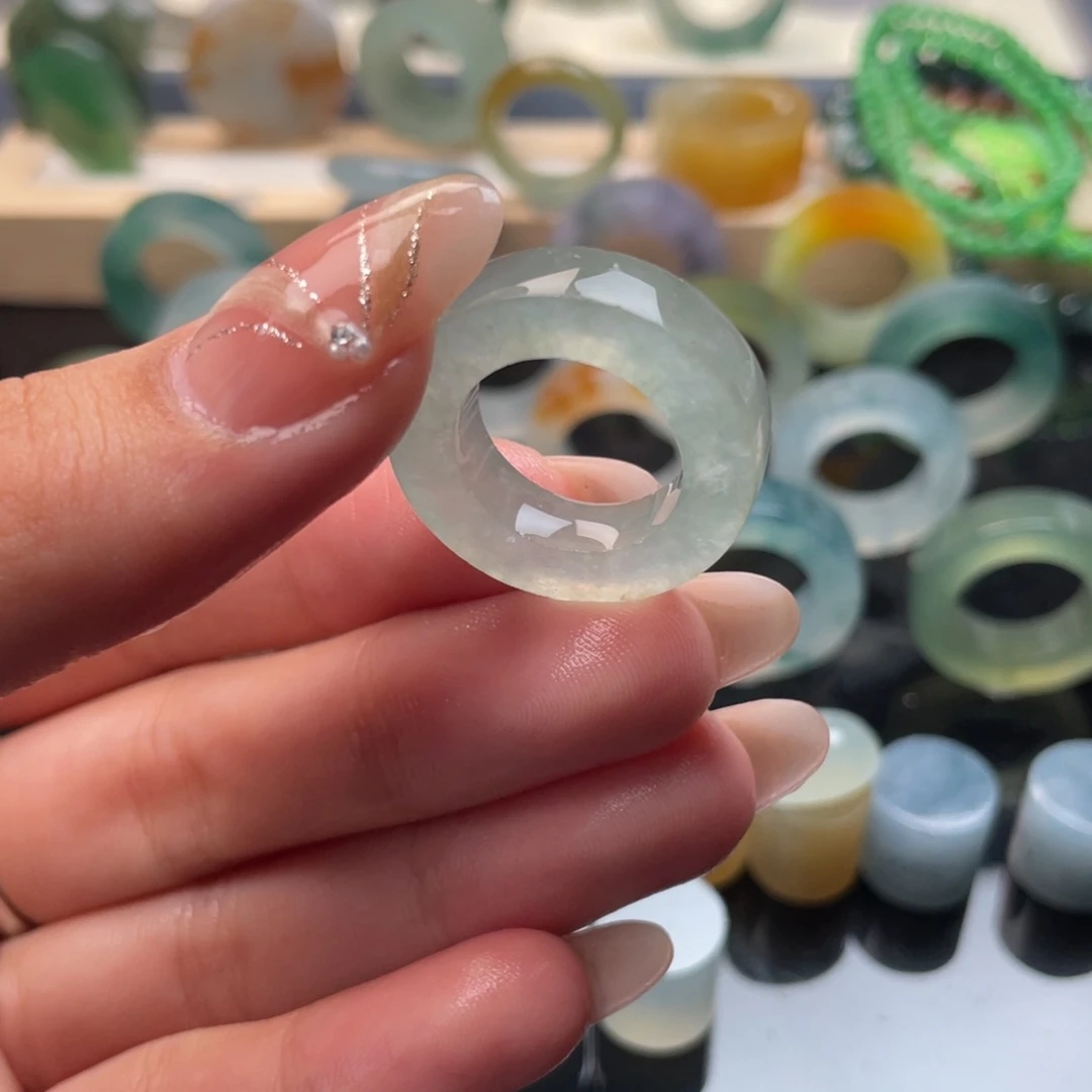 未镶嵌定制翡翠超级冰