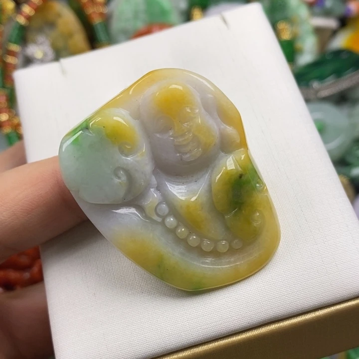 翡翠未镶嵌吊坠(赠链)