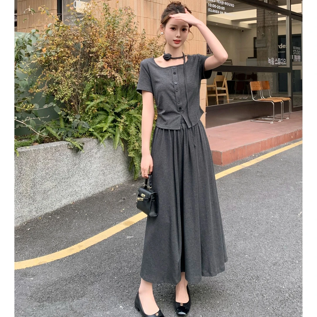 短袖连衣裙女2025夏季新款小香风今年流行高级感挂脖飘带两件套装