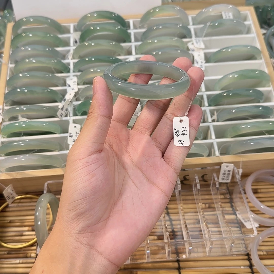玛瑙/玉髓未镶嵌手镯圈口57.4