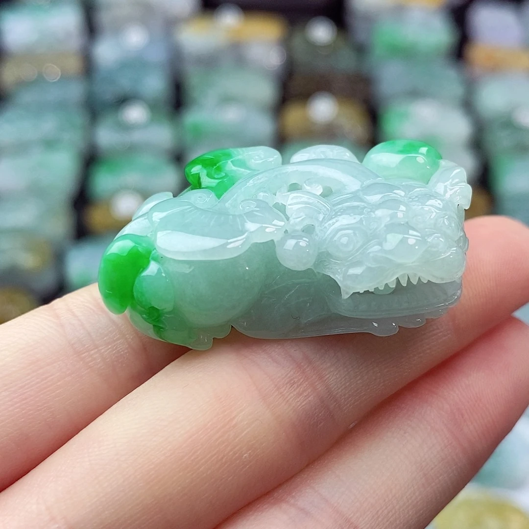 翡翠未镶嵌颈饰天然