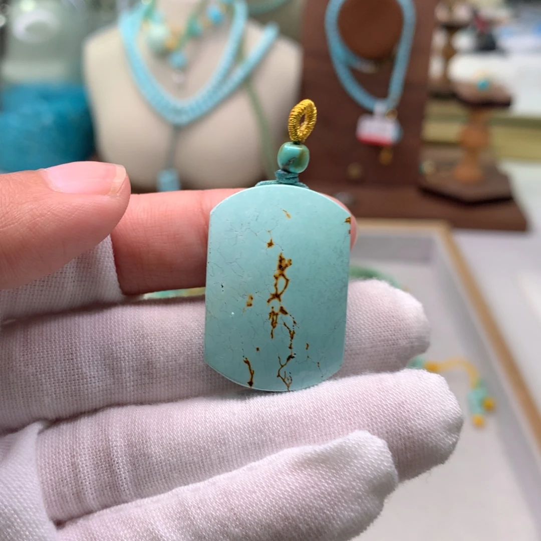 绿松石配饰未镶嵌