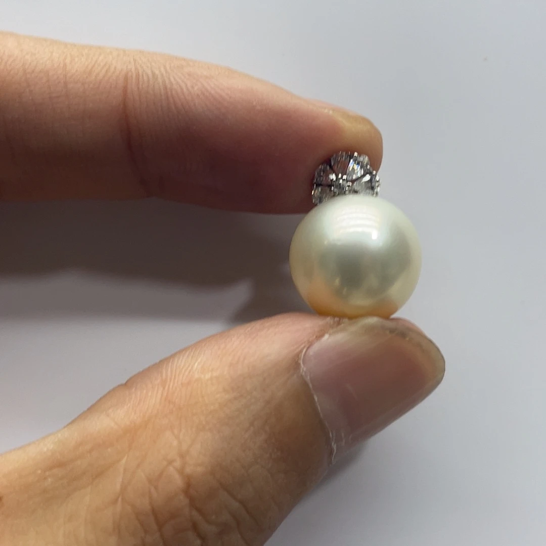 海水珍珠18K金镶嵌颈饰