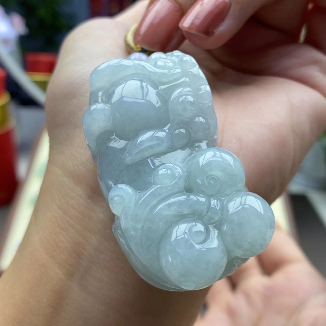 翡翠未镶嵌颈饰吊坠