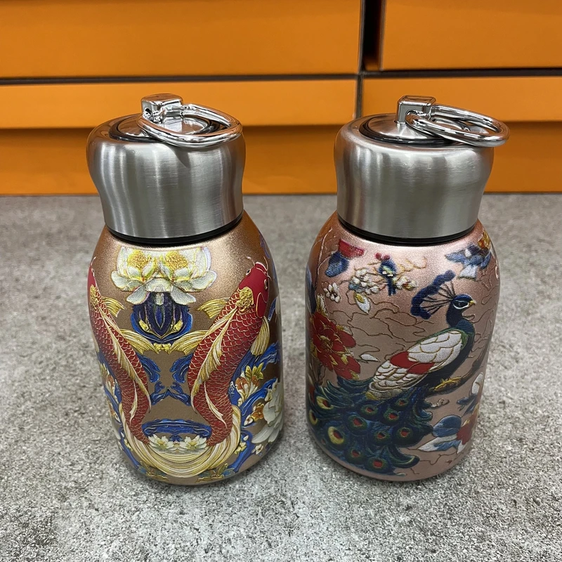 2-新款孔雀国风小胖丁保温杯户外便携提环口袋杯随手杯