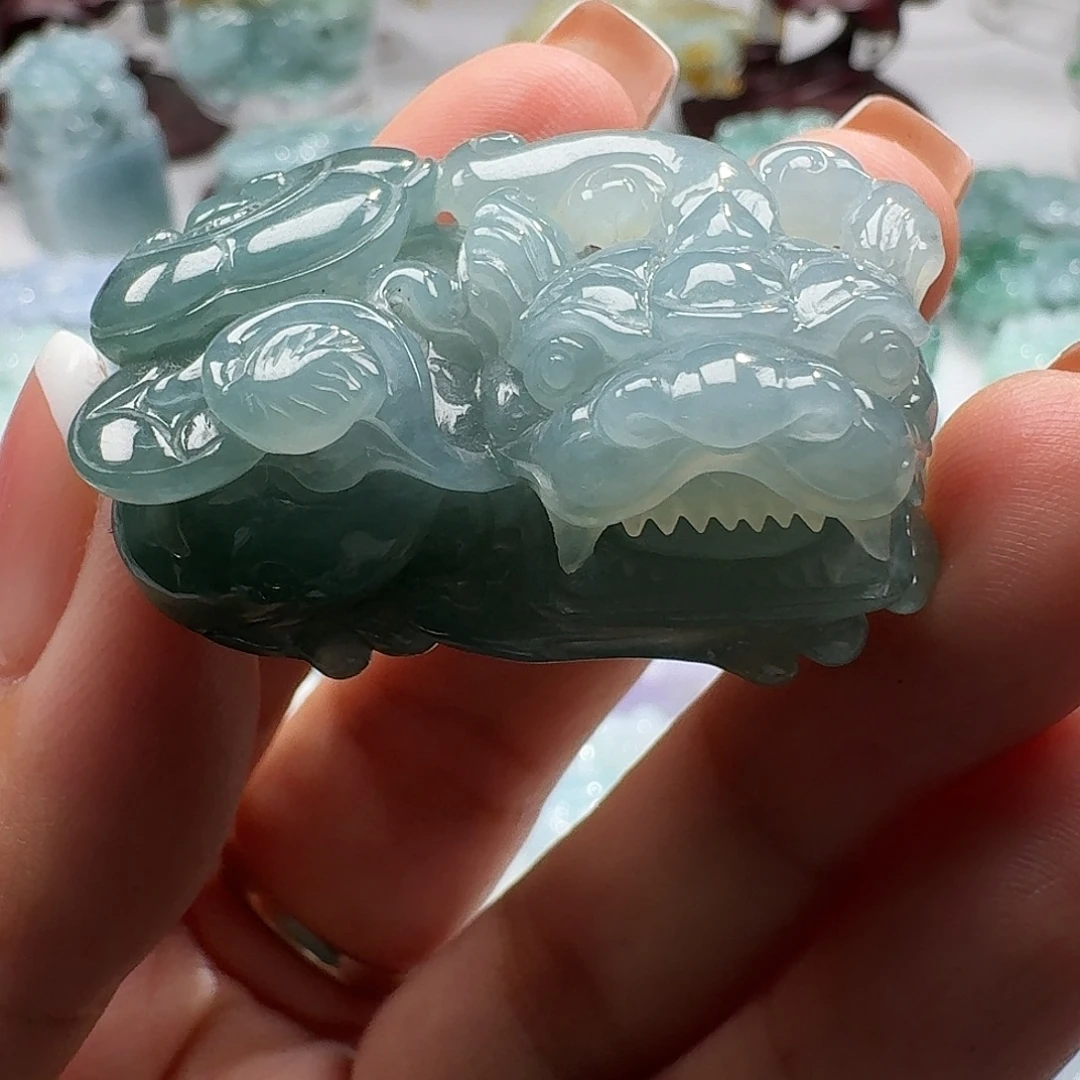 翡翠挂件未镶嵌貔貅