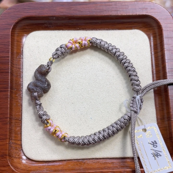 硅化玉未镶嵌颈饰k20