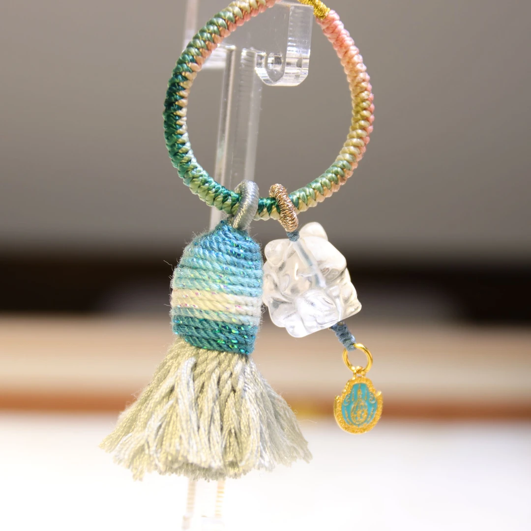 <冰凌>透体狐狸白水晶挂件