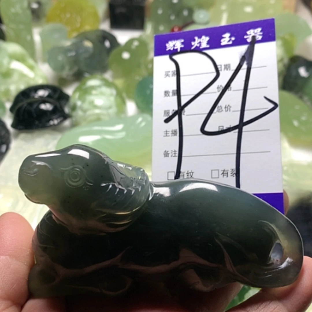 【闪购商品】蛇纹石玉未镶嵌颈饰