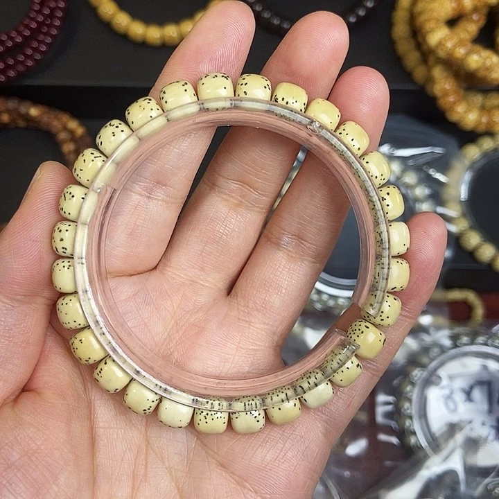 包浆星月菩提手链8*7尺寸大留白细心点河豚