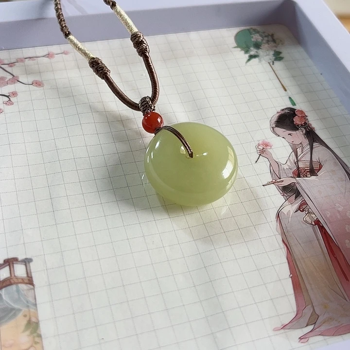 @***妈和田玉未镶嵌颈饰