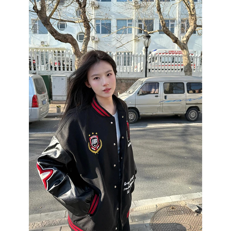 美式复古撞色拼接徽章棒球服外套男春季新款休息宽松高街夹克情侣