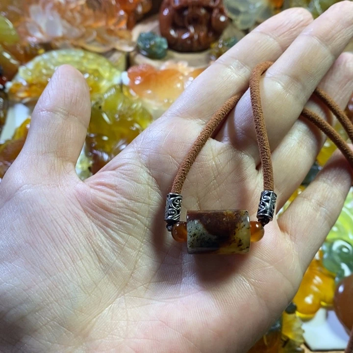 未镶嵌蛇纹石玉颈饰