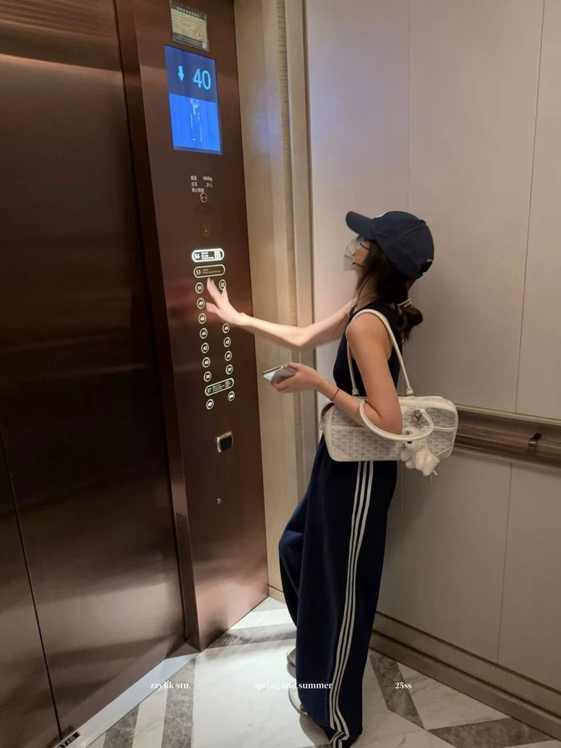 “青春波动”韩版时尚休闲条纹拼接运动修身直筒针织裤-B