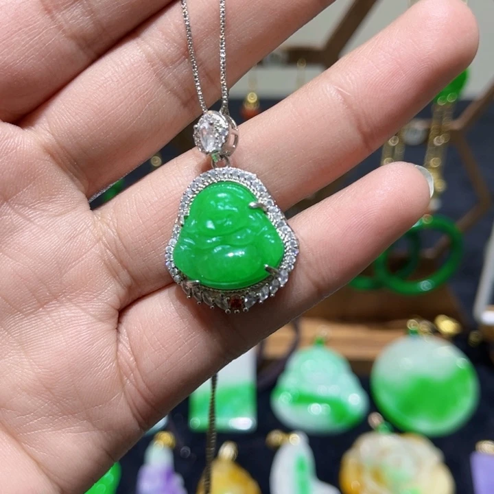 翡翠颈饰未镶嵌吊坠