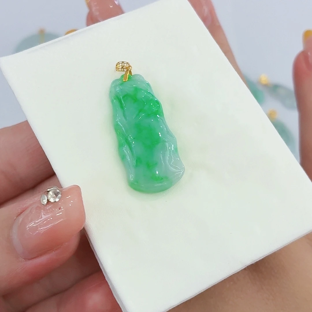颈饰18K金镶嵌翡翠精品竹节吊坠