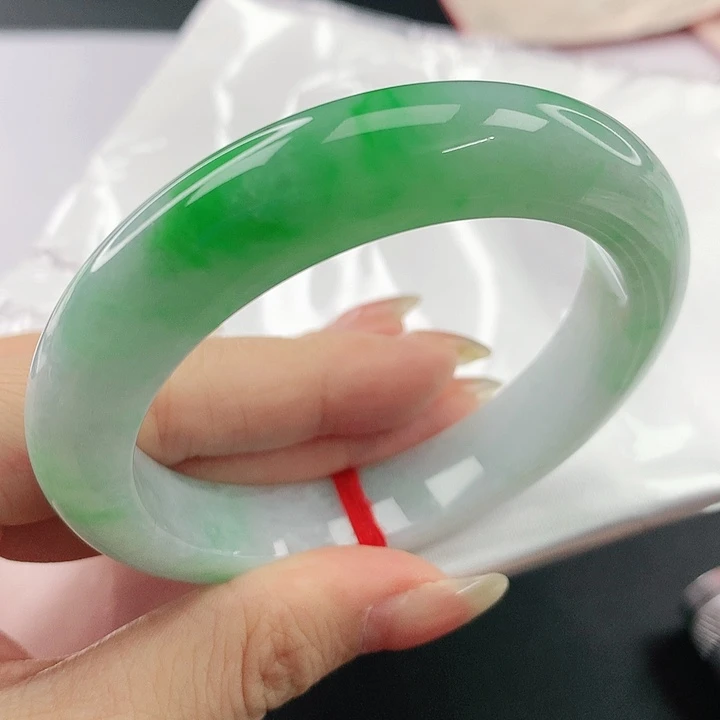 未镶嵌手镯翡翠，876