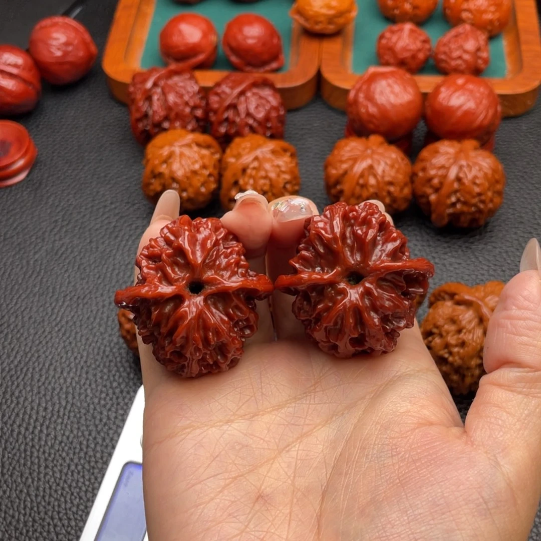 文玩核桃把件苹果园