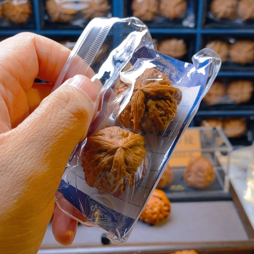 L*T精品核桃把件31白奔