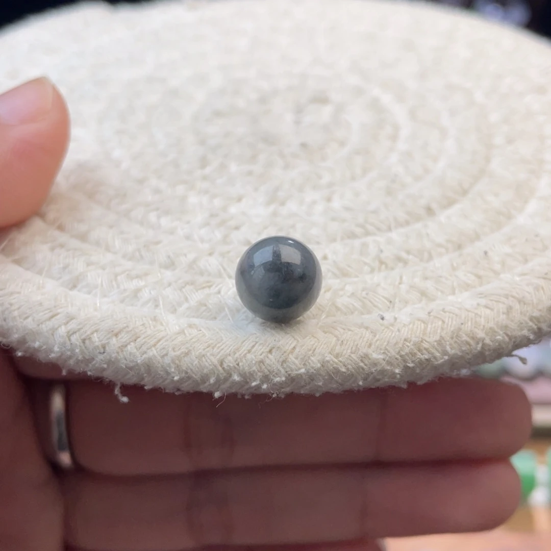 散珠翡翠特色乌鸡圆珠卡9.8mm