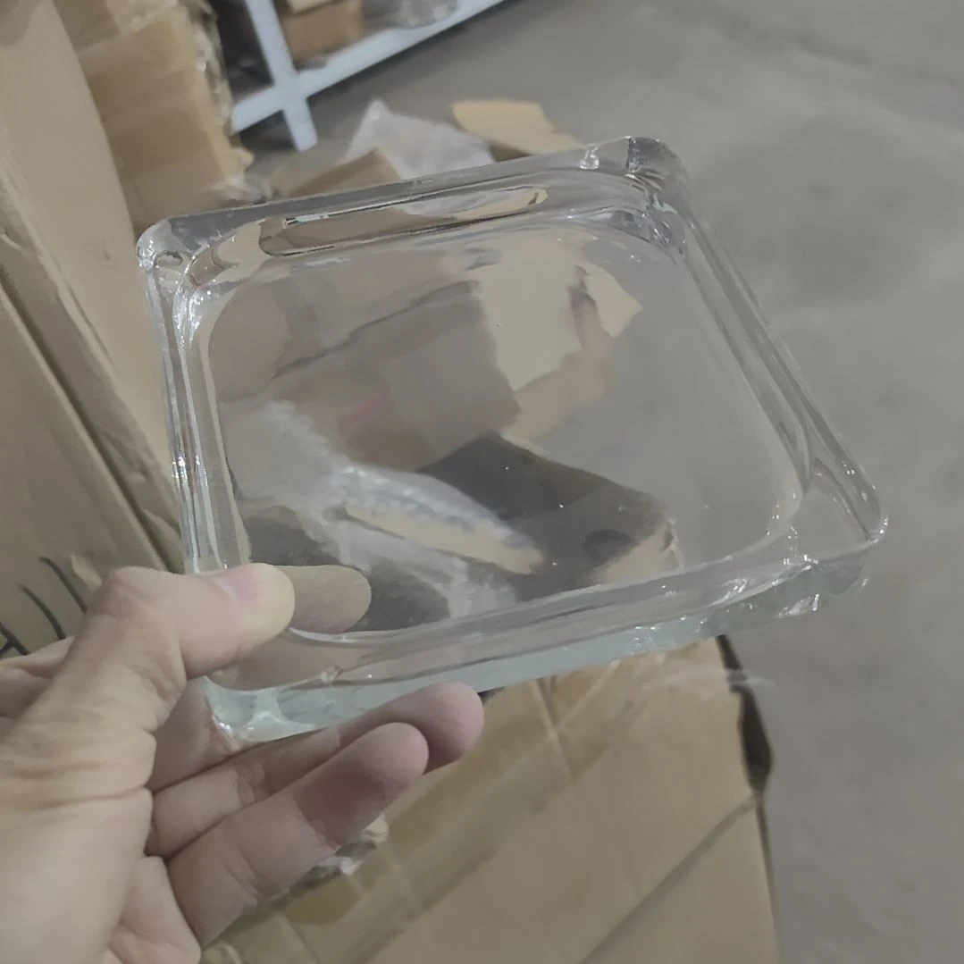 无铅玻璃12x12微瑕不退手工测量