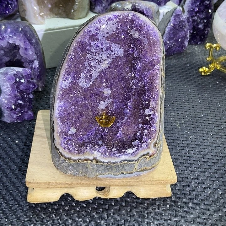 紫晶大型摆件（非配饰）未镶嵌小潘